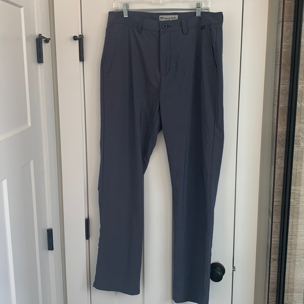 Travis Mathew blue golf pants. 34x33. Stretch fabric, lightweight. EUC